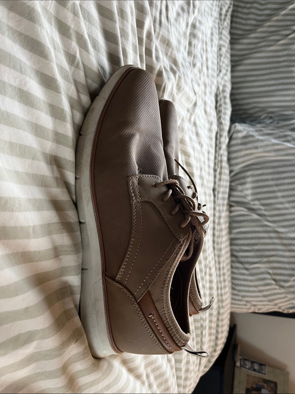 Sonoma Men's Tan Slip-On Lace Sneakers